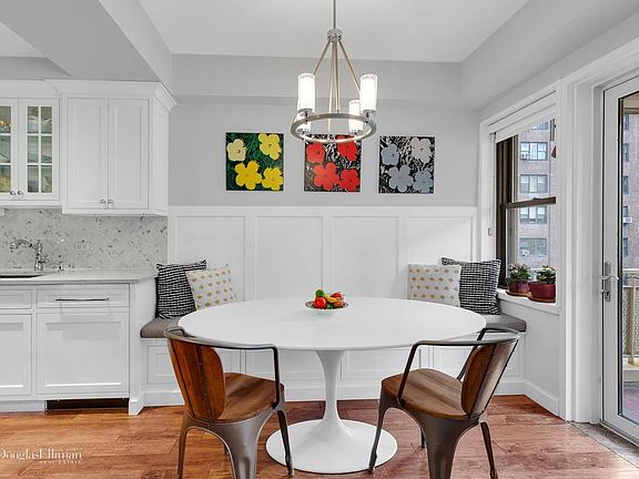 3rd image of 415 E 52nd St APT 9EB