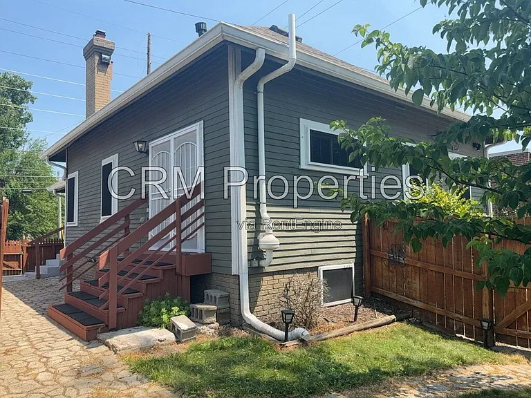 641 E 30th St — Photo 33