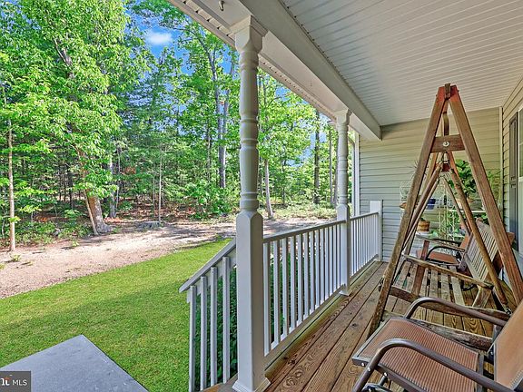 3rd image of 470 Jacoby Rd