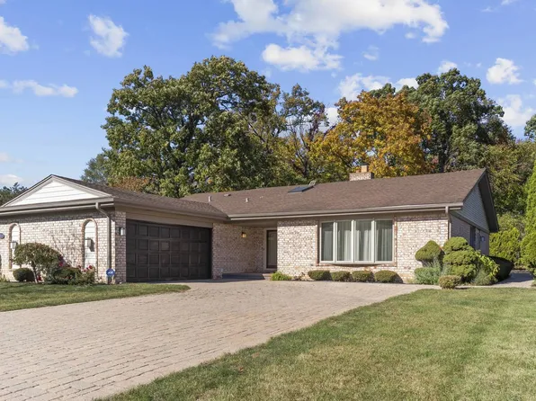 313 Ethel Ln, Wood Dale, IL 60191