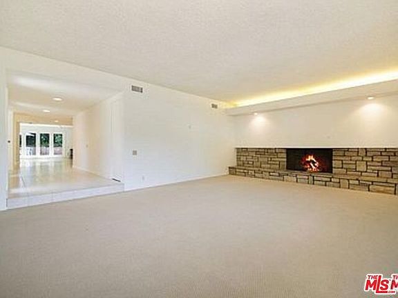 4th image of 15552 Hamner Dr