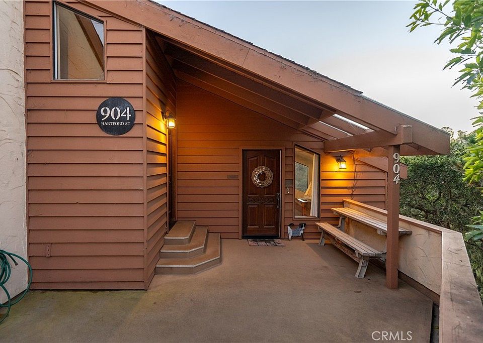 1st image of 904 Hartford St