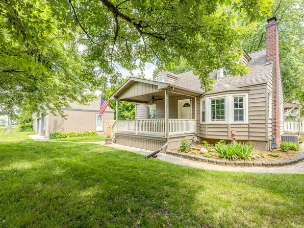 7093 Lakeshore Rd, Lexington, MI 48450