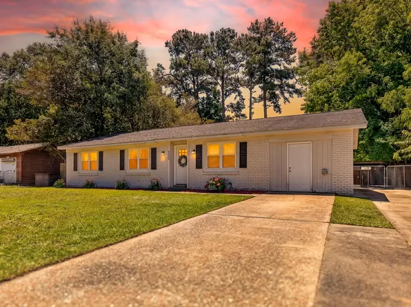 309 Logan Dr, Summerville, SC 29483