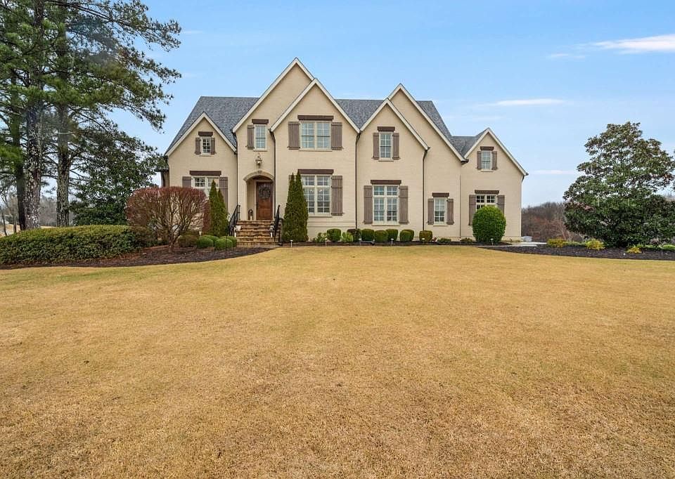 1st image of 605 Wentworth Ct
