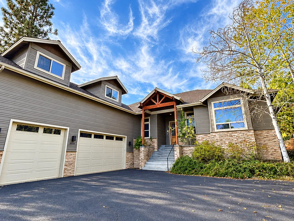 3222 Fairway Heights Dr