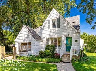 22643 Manor St, Saint Clair Shores, MI 48081