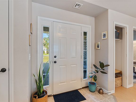4th image of 7 Roessler Ln