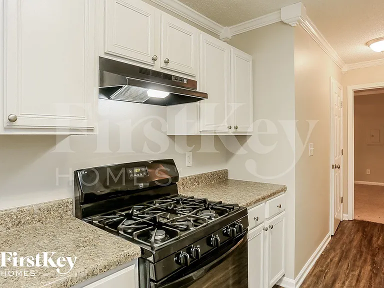 604 Rays Ln SE — Photo 7