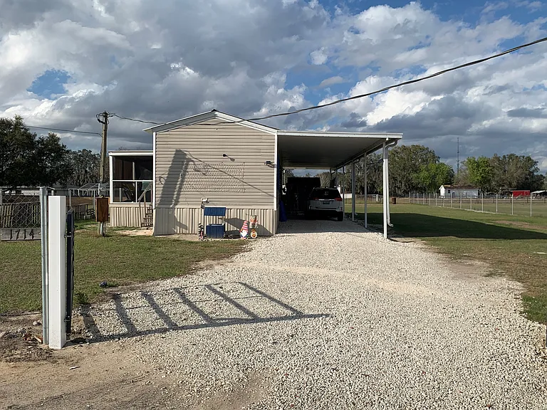 1714 Kenneth Ln — Photo 4