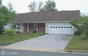 1st image of 102 Black Walnut Ct