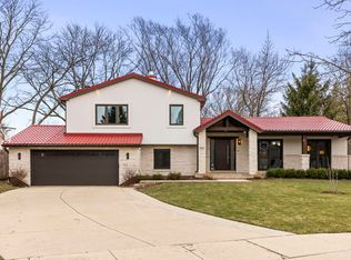 1362 Shady Ln, Wheaton, IL 60187