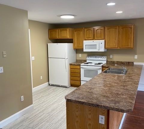 2nd image of 86 Meadow View Rd Unit 13