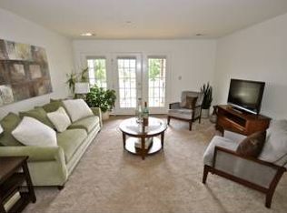1214 Swan Lake Dr APT 404, Charlottesville, VA 22902