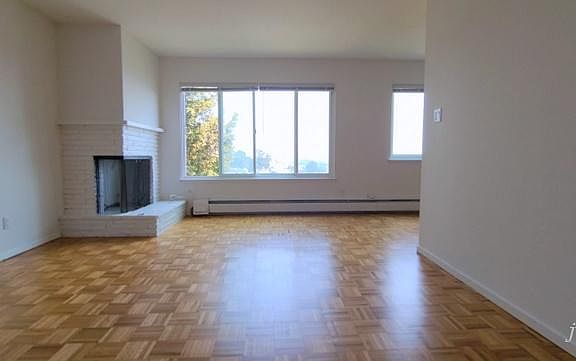 3rd image of 275 Grand View Ave #202