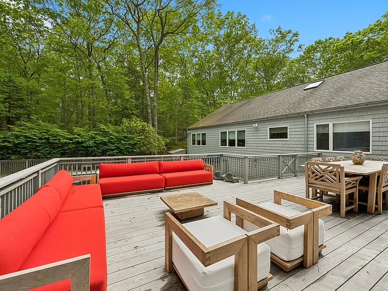 7 Pond Park Pl — Photo 5