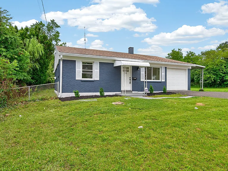 861 W Galbraith Rd — Photo 2