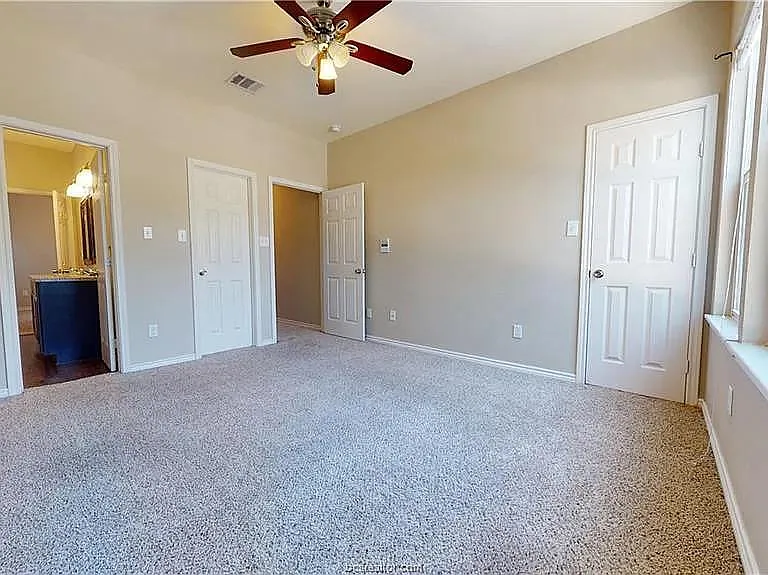 205B Sterling St — Photo 18