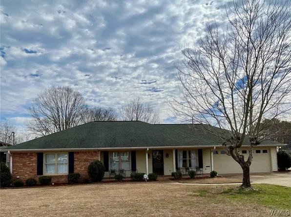 6139 Hibiscus Ln, Northport, AL 35473