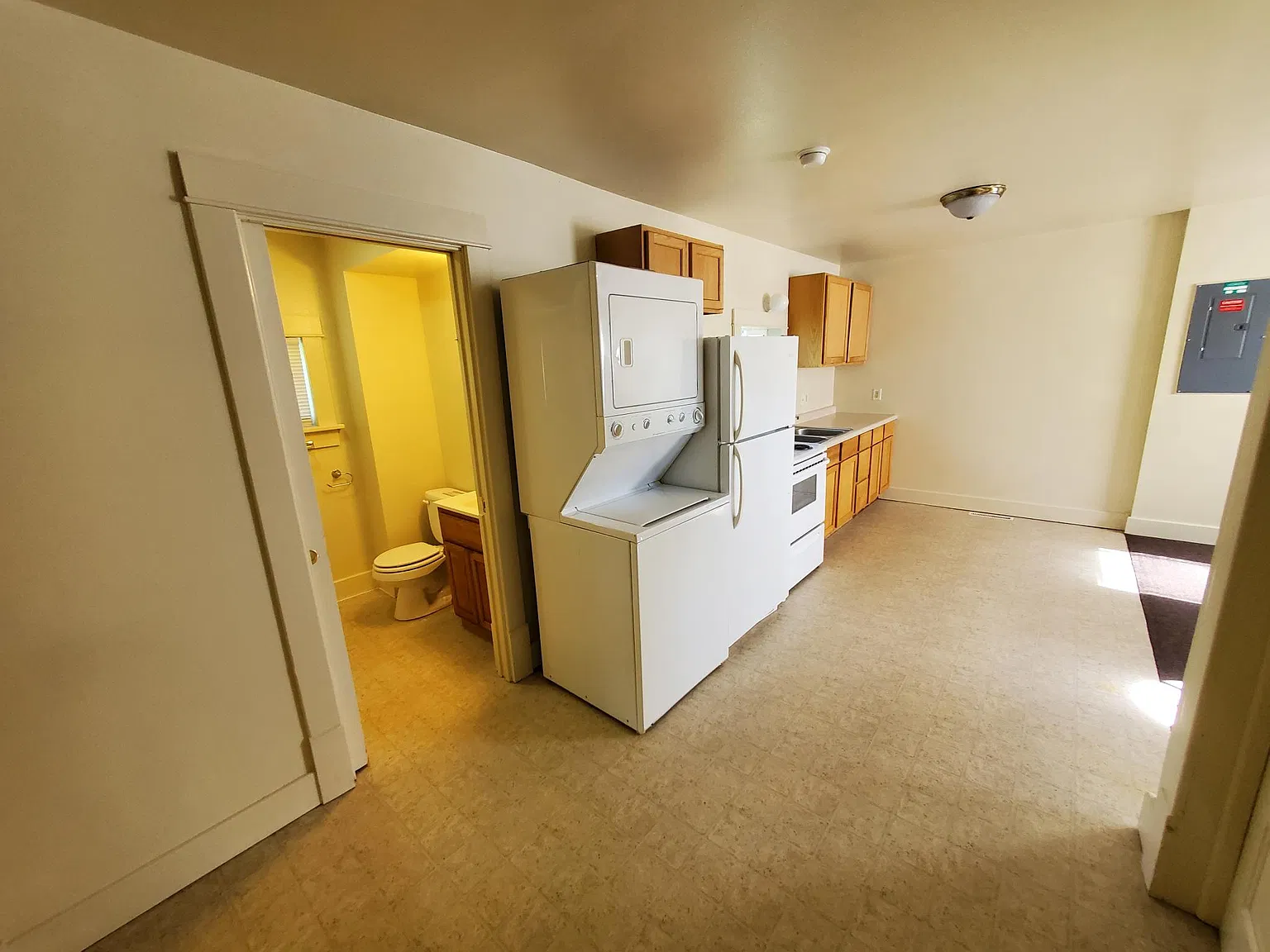 4 bed, $1,600 — Photo 4