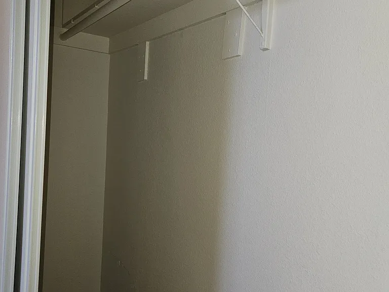 7636 Owensmouth — Photo 29