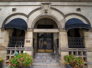 5755 Howe St #6, Pittsburgh, PA 15232