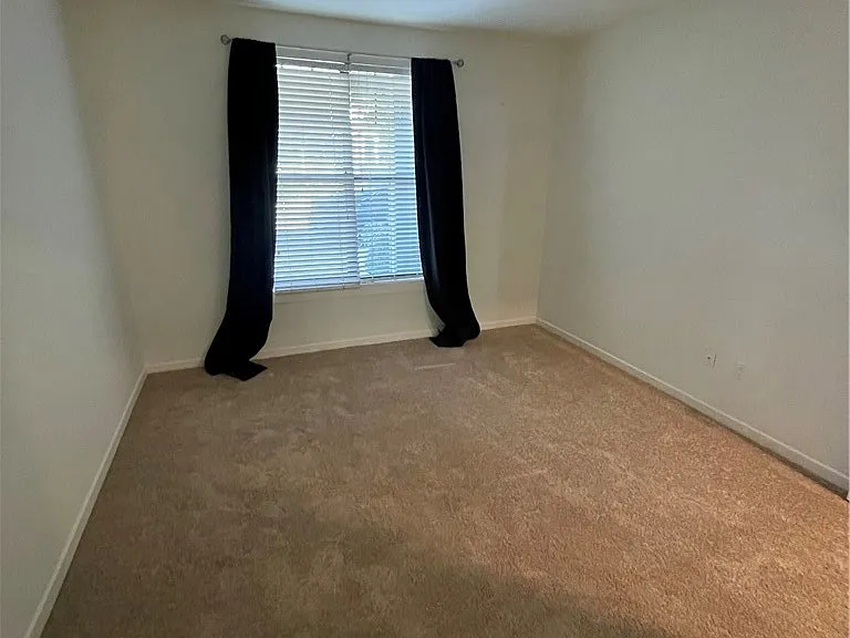 530 S Primrose Ave — Photo 18