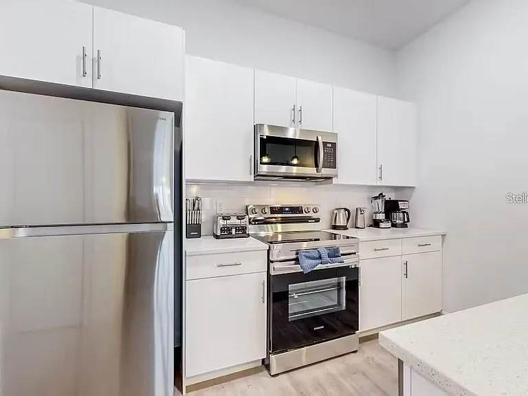 609 Trikomo Dr — Photo 10