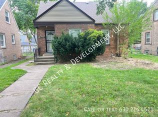 10111 S Yates Blvd, Chicago, IL