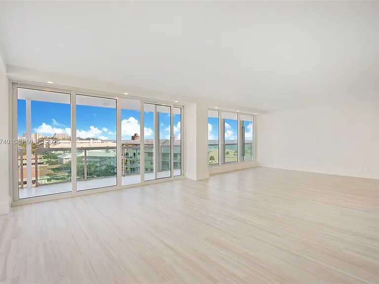 2100 S Ocean Ln #601 — Photo 4