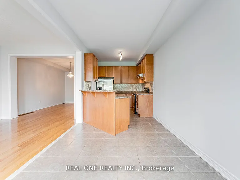 1263 Craigleith Rd — Photo 10