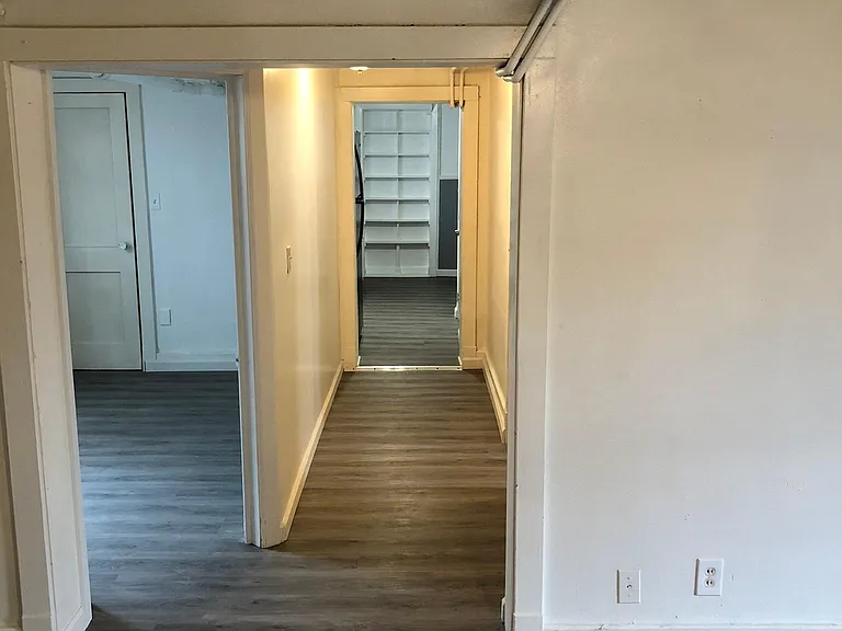 44 Saint Charles St #BASEMENT — Photo 2