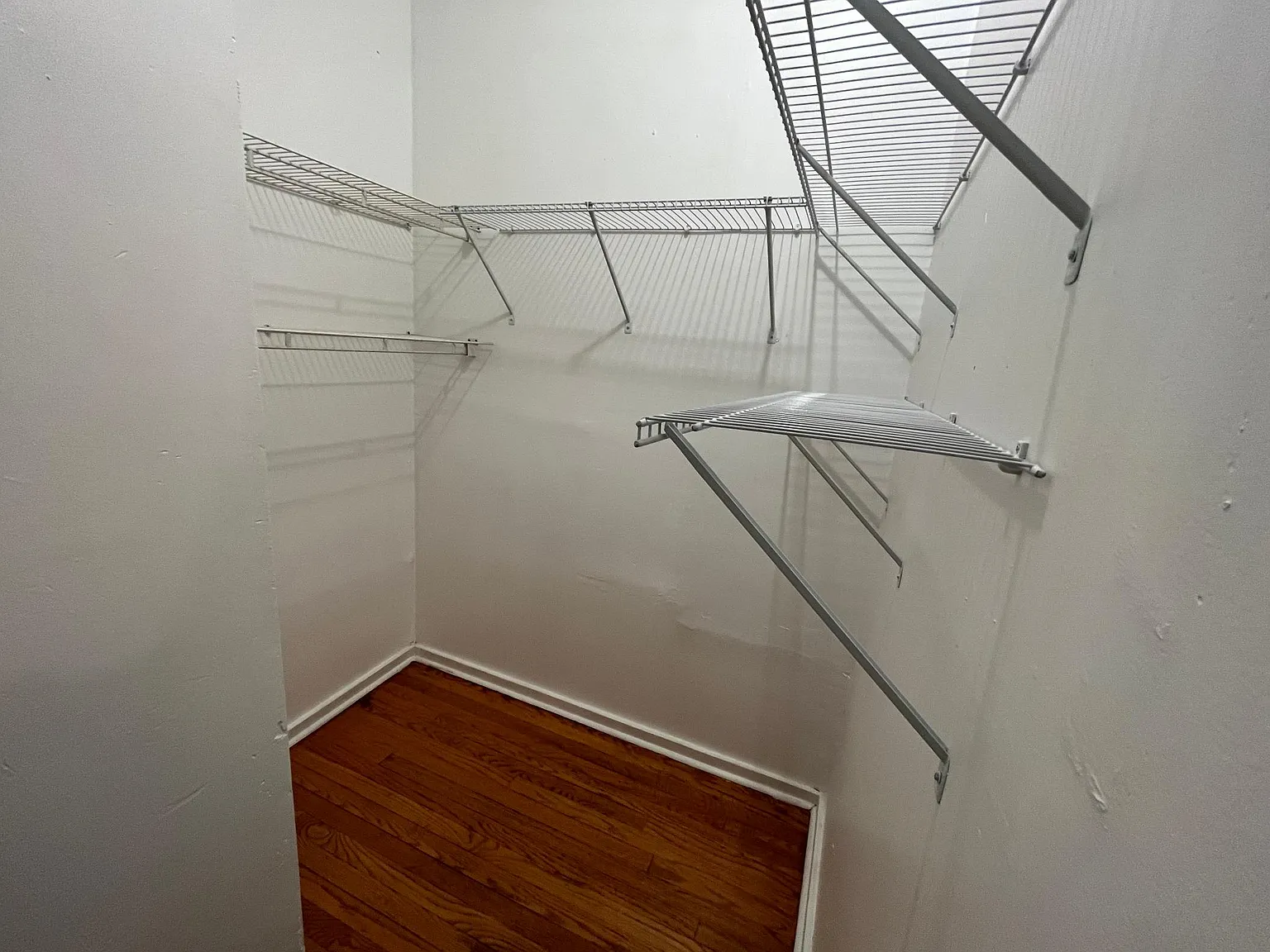 1 bed, 900 sqft, $1,750 — Photo 4