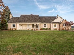 18227 Country Club Cir, Riverview, MI 48193