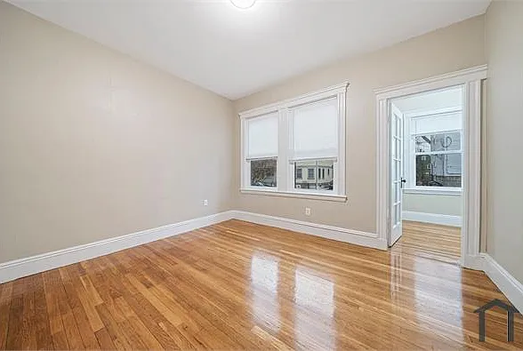 46 Astoria St #3 — Photo 12