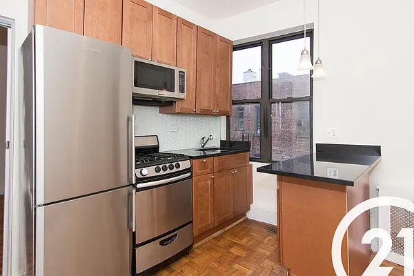 Rented by Century 21 Unique Realty | media 8