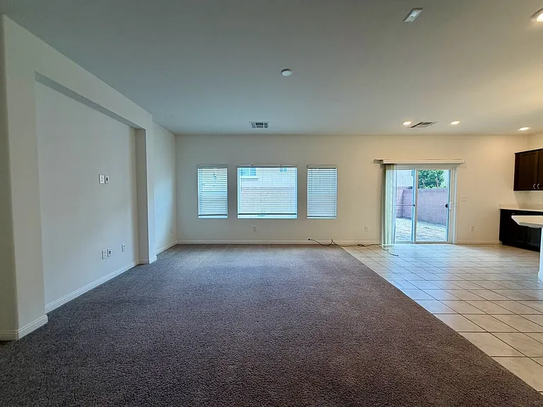 7748 Pacific Dunes St — Photo 6