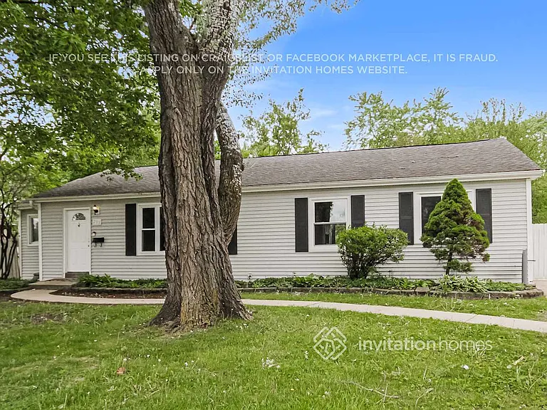 235 Batavia Ln — Photo 3