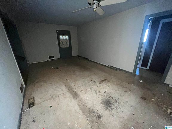 4th image of 237 Lexington St