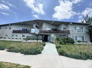 18552 Clark st, Tarzana, CA 91356