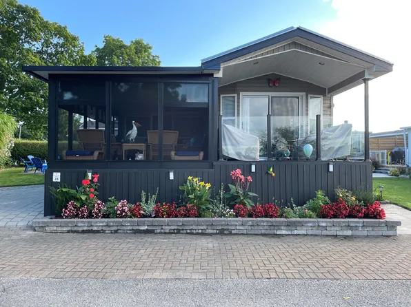 490 Empire Rd #Qvv028, Pt Colborne, ON L0S 1R0