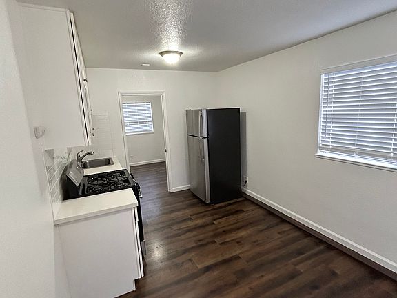 2nd image of 2314 N St APT C