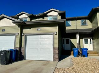 156 Hampton Close, Penhold, AB T0M1R0