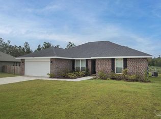 5653 Burr St, Milton, FL 32570