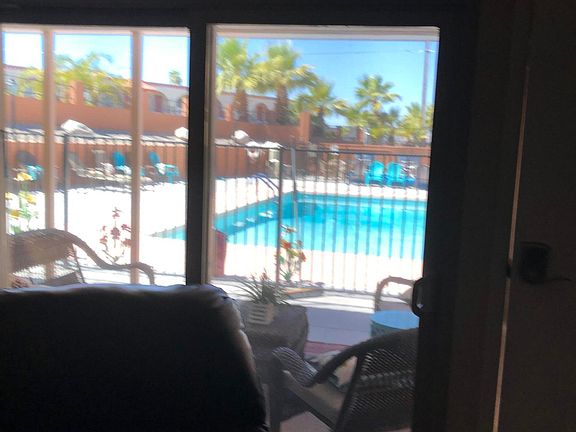 5th image of 89 Acoma Blvd N APT 12