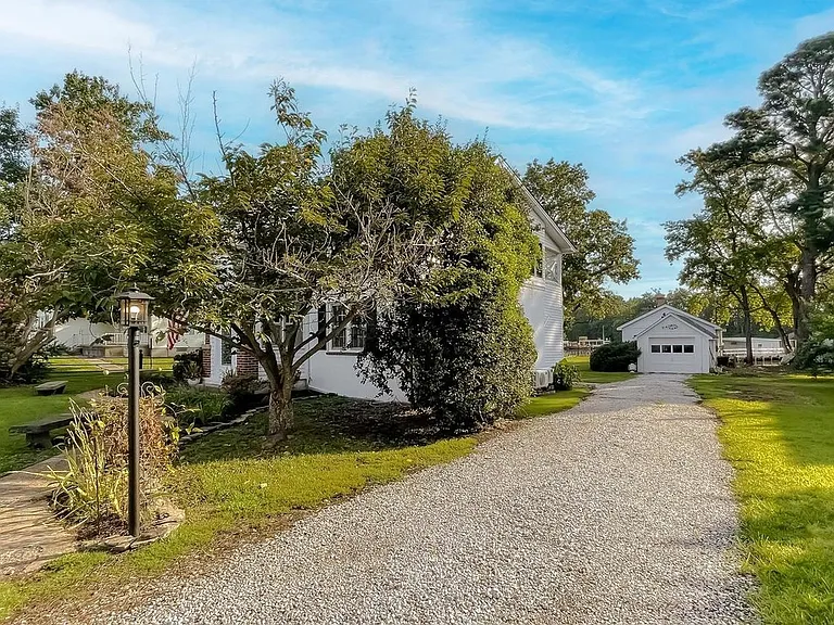18858 McKays Beach Rd — Photo 4