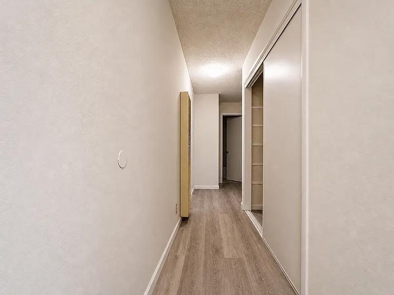 2540 College Ave — Photo 4