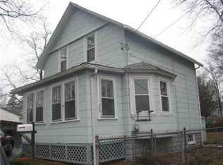 233 Van Buren St, Warwick, RI 02888