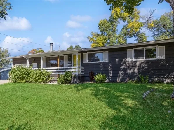 2010 E Court St, Iowa City, IA 52245