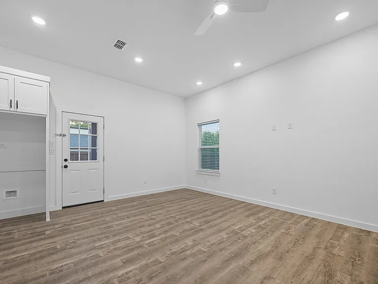 1315 Oneal St #STREET;-B — Photo 9